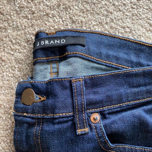 J Brand 811 Skinny Leg Denim Pure Wash Jeans Size 30 - Picture 2 of 9